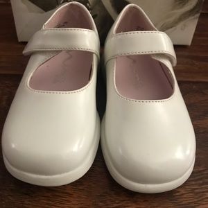 White Mary Jane , size 7W, Velcro